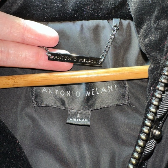 Antonio Melani‎ Velvet Trim Hood Windbreaker Size Large Black - Picture 3 of 5